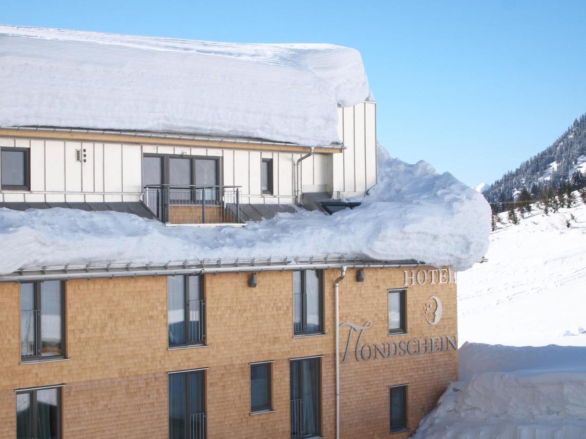 Mondschein Hotel 4*